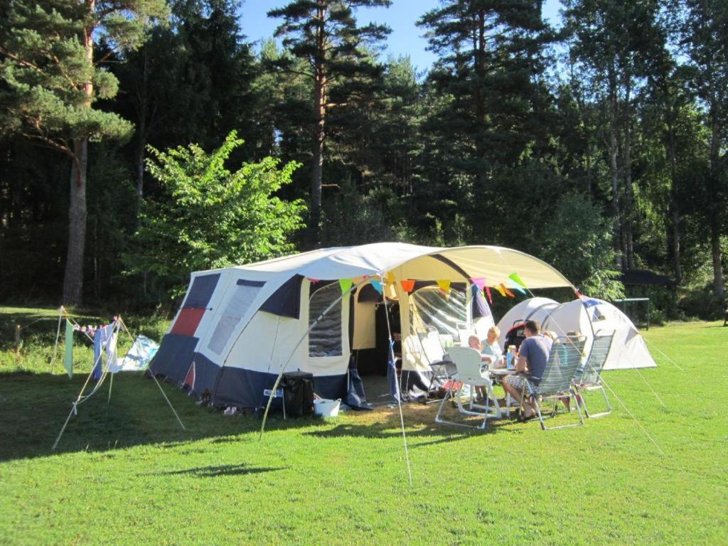 Yxningens Holiday Homes, Cottages And Camping Gusum Bagian luar foto
