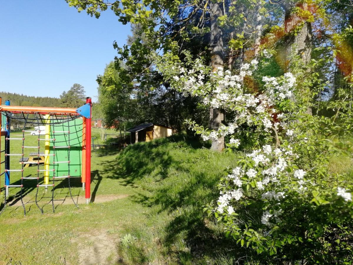 Yxningens Holiday Homes, Cottages And Camping Gusum Bagian luar foto